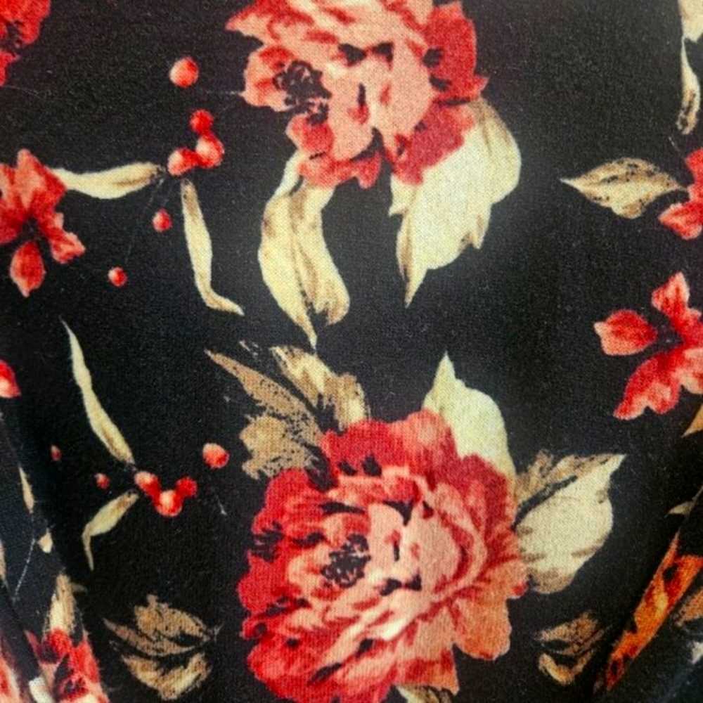 Boho Romantic Spring Dark floral dress XL,stretchy, belle sleeves, belted waist - Picture 3 of 4